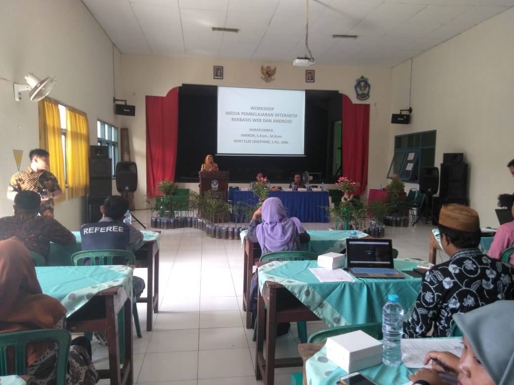 WORKSHOP MEDIA PEMBELAJARAN BERBASIS WEB DAN ANDROID