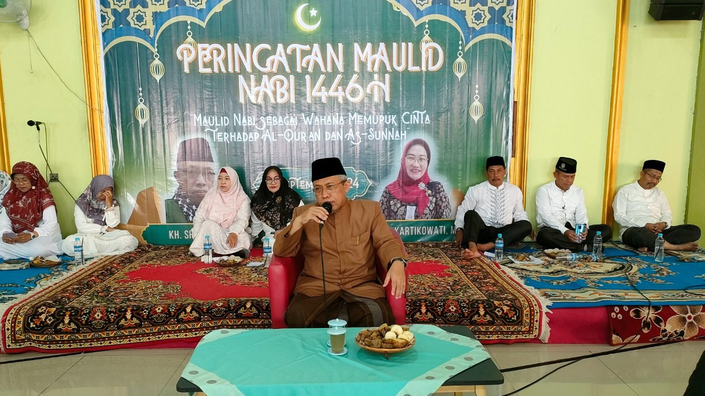 SMA Negeri 1 Manyar Gelar Peringatan Maulid Nabi, Ajak Siswa Cintai Al-Qur'an dan Sunnah